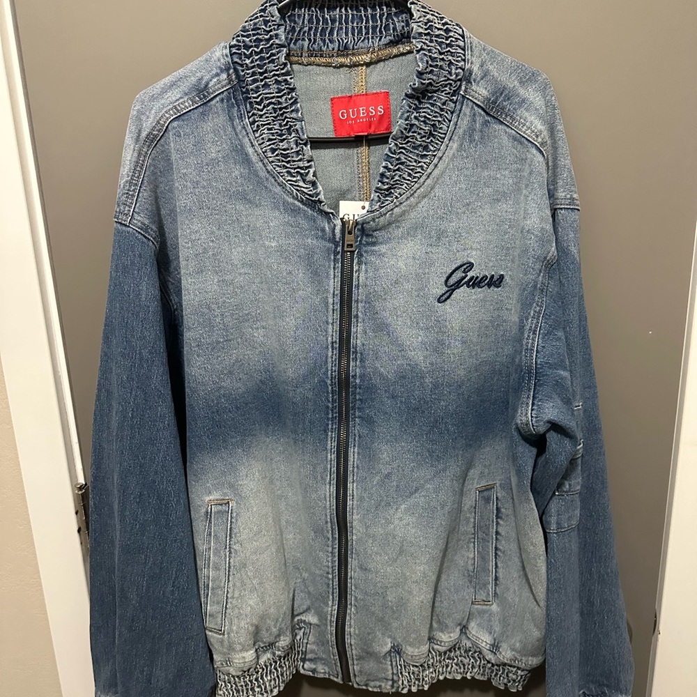 NWT Viral Guess Blue Jean Jacket Classic Style